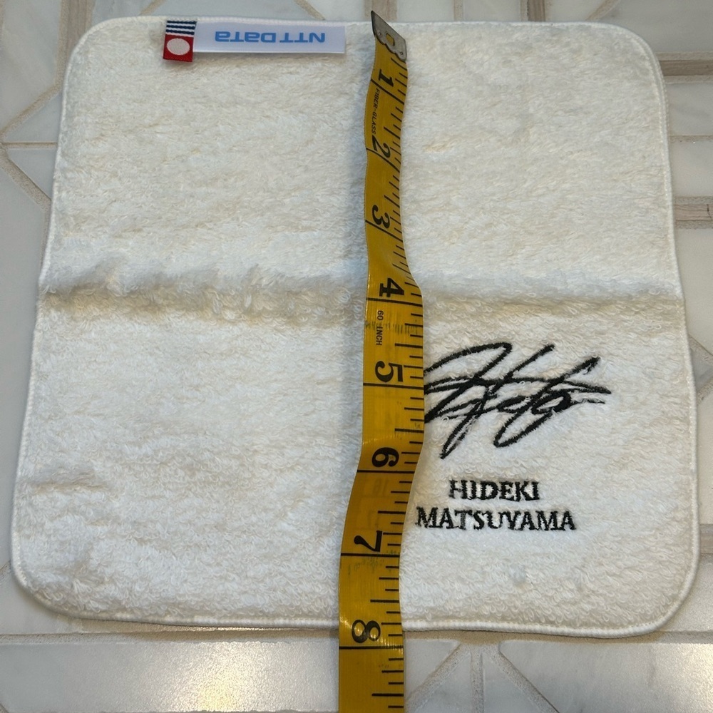 Hideki Matsuyama's Embroidered Signature White Golf Towel New - Picture 6 of 6